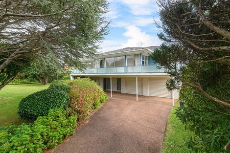 Photo of property in 4 Kerrymaria Place, Hillcrest, Auckland, 0627