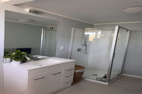 Photo of property in 15 Townsend Road, Miramar, Wellington, 6022