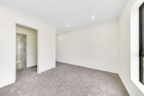 Photo of property in 60c Heybridge Street, Manurewa, Auckland, 2102