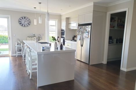 Photo of property in 15 Paso Fino Crescent, Karaka, Papakura, 2113