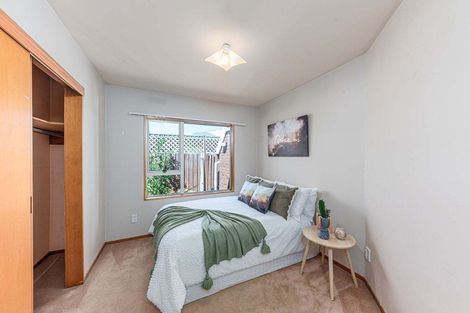 Photo of property in 3/76 Staveley Street, Avonhead, Christchurch, 8042