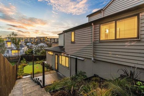 Photo of property in 102 Bassett Road, Remuera, Auckland, 1050