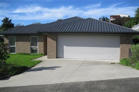 Photo of property in 14 Fendalton Place, Hatfields Beach, Orewa, 0931