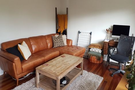 Photo of property in 2/4 Raphoe Place, Ellerslie, Auckland, 1051