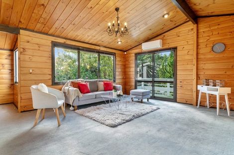 Photo of property in 25 Derrimore Heights, Clover Park, Auckland, 2019