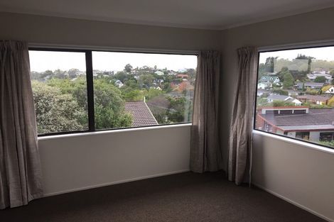 Photo of property in 1/13 Naviti Place, Browns Bay, Auckland, 0630