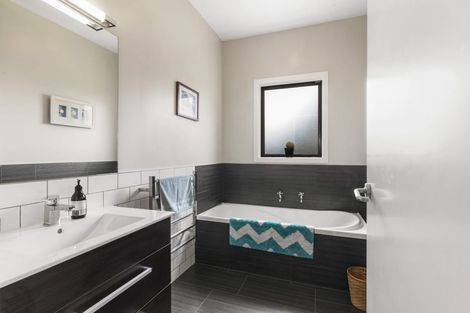 Photo of property in 8 Carmichael Street, Johnsonville, Wellington, 6037