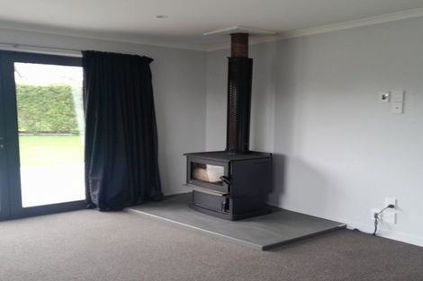 Photo of property in 213 Muhunoa Road East, Ohau, Levin, 5570