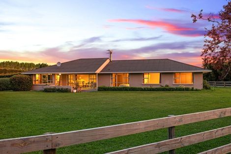 Photo of property in 755 Sandy Knolls Road, West Melton, Christchurch, 7675