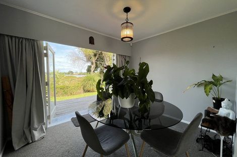 Photo of property in 1/16 Roseburn Place, Pakuranga, Auckland, 2010