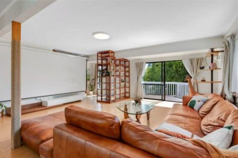 Photo of property in 14 Mallard Place, Unsworth Heights, Auckland, 0632