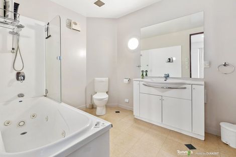 Photo of property in De Vere Apartments, 12/23 Tennyson Street, Te Aro, Wellington, 6011