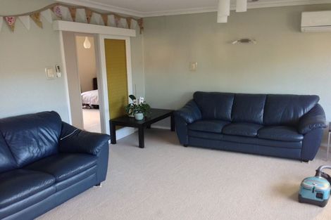 Photo of property in 2/105a Wallace Road, Papatoetoe, Auckland, 2025