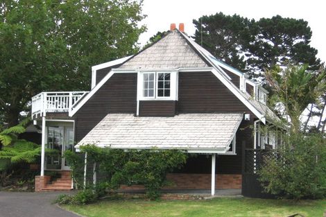 Photo of property in 37 Jacaranda Avenue, Beach Haven, Auckland, 0626