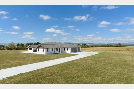 Photo of property in 7 Hartwell Drive, Kelvin Grove, Palmerston North, 4470