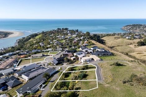 Photo of property in 8 Ararat Lane, Clifton, 8081