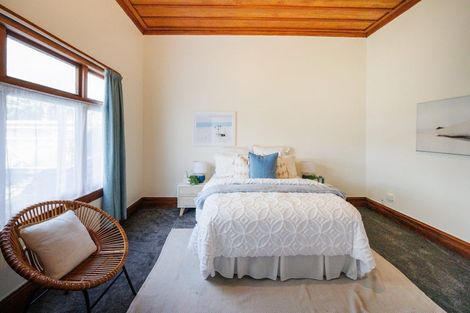 Photo of property in 215 College Street, West End, Palmerston North, 4412