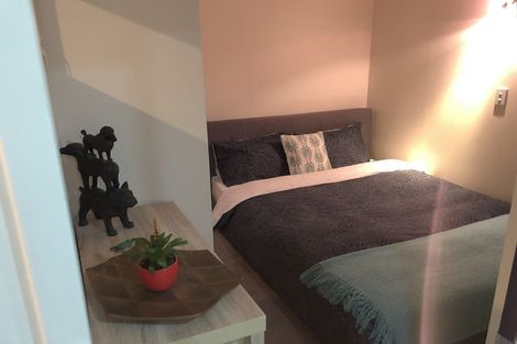 Photo of property in Terrace Heights Apartments, 6e/163 The Terrace, Wellington Central, Wellington, 6011