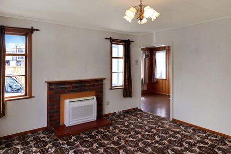 Photo of property in 18 Fitzherbert Road, Wainuiomata, Lower Hutt, 5014