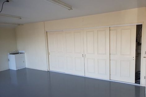 Photo of property in 3 Boeing Place, Goodwood Heights, Auckland, 2105