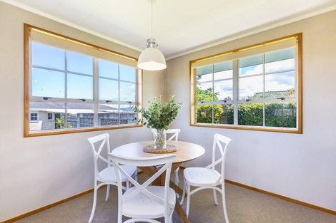 Photo of property in 11 Battersea Place, Richmond Heights, Taupo, 3330