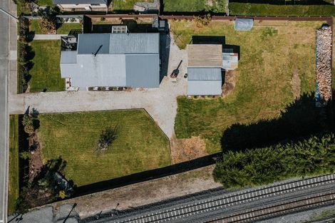 Photo of property in 17 Cross Street, Milton, 9220