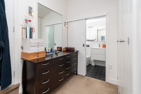 Photo of property in 33 Gloucester Street, Wilton, Wellington, 6012