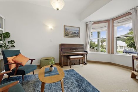 Photo of property in 110 Parkvale Road, Karori, Wellington, 6012