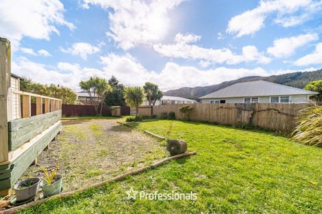 Photo of property in 19 Grimsby Grove, Wainuiomata, Lower Hutt, 5014
