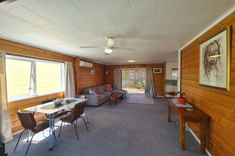 Photo of property in 70 Edward Street, Coromandel, 3506