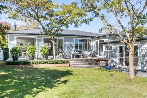 Photo of property in 8 Emerald Hill, Havelock North, 4130