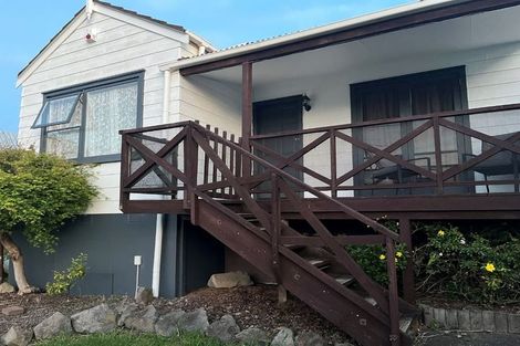 Photo of property in 32 Marendellas Drive, Bucklands Beach, Auckland, 2014