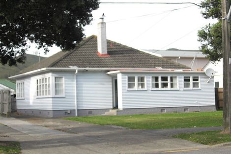 Photo of property in 92 Witako Street, Epuni, Lower Hutt, 5011