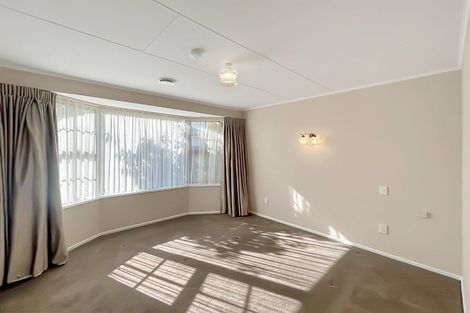 Photo of property in 9 Waterford Drive, Winton, 9720