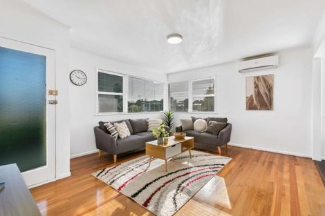 Photo of property in 10 Beeston Crescent, Manurewa, Auckland, 2102