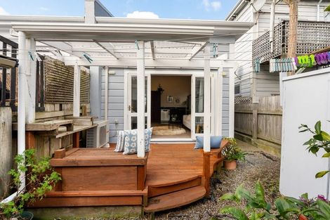 Photo of property in 170 Tasman Street, Mount Cook, Wellington, 6021