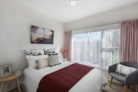 Photo of property in 2 Seagrave Place, Ilam, Christchurch, 8041