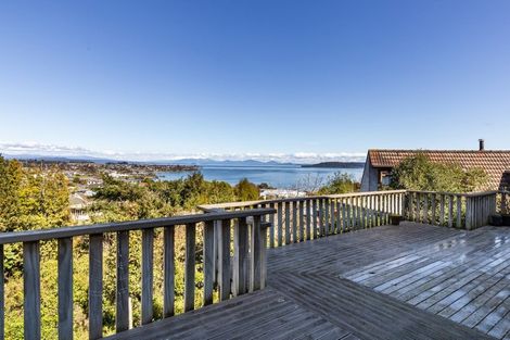 Photo of property in 6 Mccauley Grove, Hilltop, Taupo, 3330