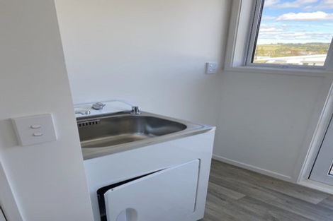 Photo of property in 1 Fantail Way, Mangawhai, 0505