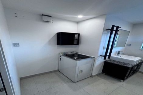 Photo of property in 28 Ballymore Drive, Pinehill, Auckland, 0632