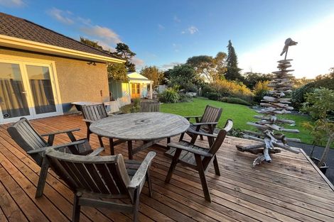 Photo of property in 15 Tregarth Street, Saint Johns Hill, Whanganui, 4501