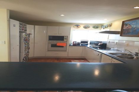 Photo of property in 36 Loloma Drive, Half Moon Bay, Auckland, 2012