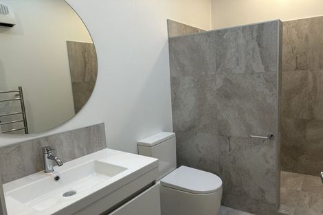 Photo of property in 2/12 Willis Street, Torbay, Auckland, 0630