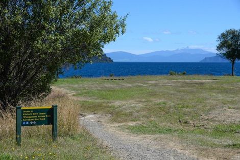 Photo of property in 1 Kahikatea Drive, Kinloch, Taupo, 3377