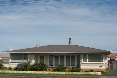 Photo of property in 7 Cornfoot Street, Castlecliff, Whanganui, 4501