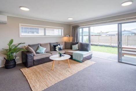 Photo of property in 55 Waipunahau Road, Waikanae, 5036