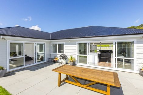 Photo of property in 80 Riverstone Drive, Riverstone Terraces, Upper Hutt, 5018