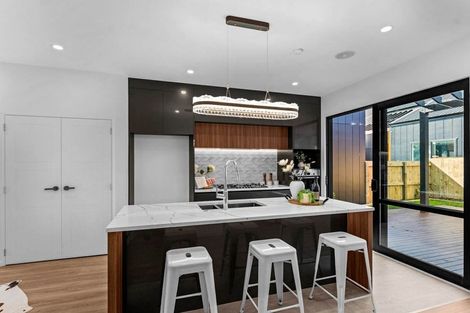 Photo of property in 11 Murray Grey Lane, Karaka, 2580