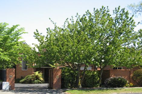 Photo of property in 1/113 Memorial Avenue, Burnside, Christchurch, 8053