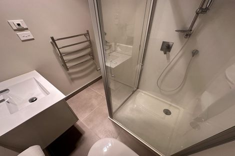 Photo of property in 8 Horizon View Road, Oteha, Auckland, 0632